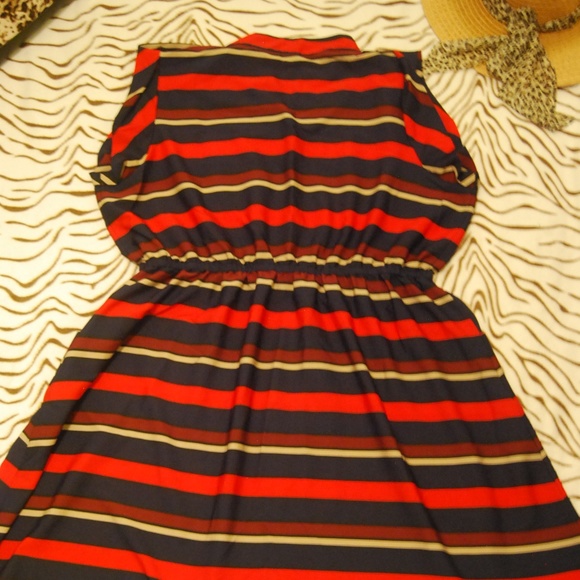 Blue/Red Dress - Picture 2 of 5